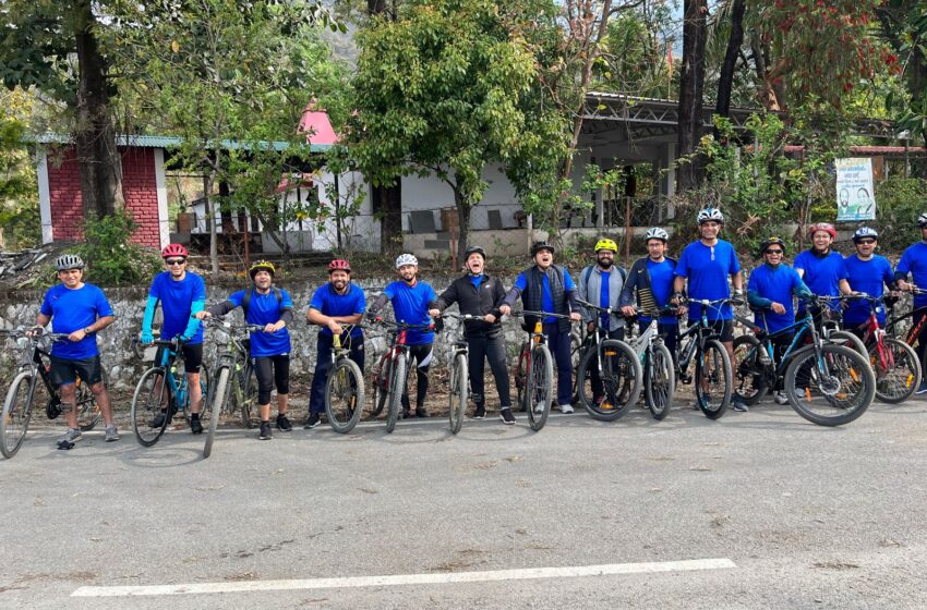  यूजेवीएन लिमिटेड द्वारा स्वास्थ्य और पर्यावरण संरक्षण हेतु साइकिल रैली का आयोजन किया।
