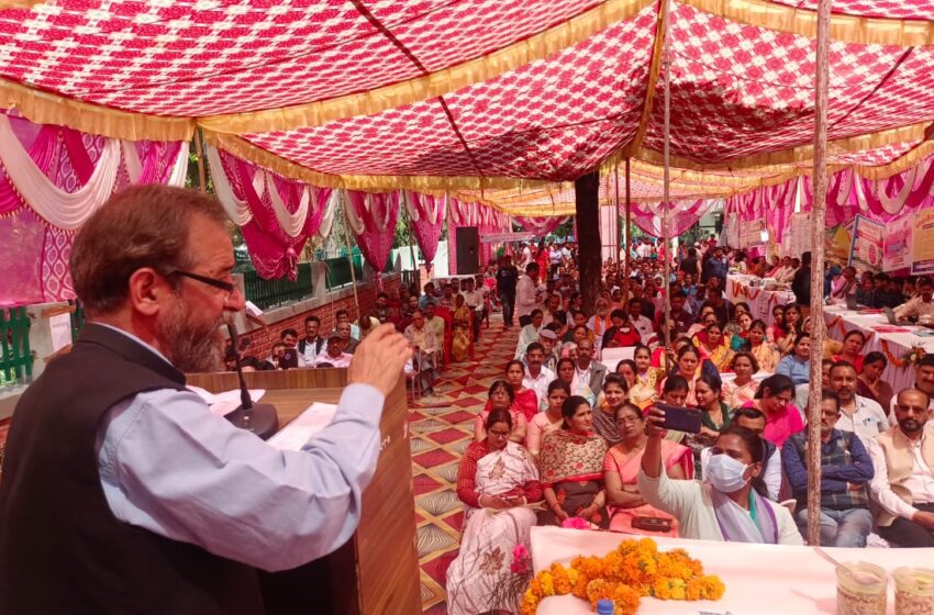  माननीय विधायक मुन्ना सिंह चैहान ने बहुद्देशीय शिविर का आयोजन किया। 