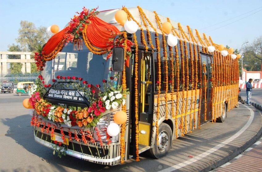  मुख्यमंत्री तीरथ सिंह रावत ने परेड ग्राउंड देहरादून में पांच इलेक्ट्रिक बसों को हरी झण्डी दिखाई। 