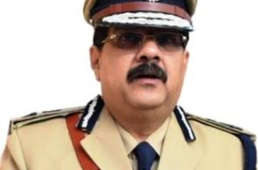  आईपीएस अधिकारी विनय कुमार ने वीआरएस लेने का  फैसला लिया। 