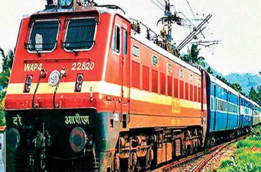  काठगोदाम एक्सप्रेस ट्रेन की चपेट में आने से युवक बुरी तरह से घायल। 