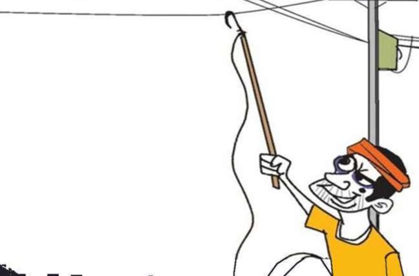 बुलंदशहर नगर के मोहल्ला धमैड़ा अड्डा में बिजली चोरो का दुस्साहस।
