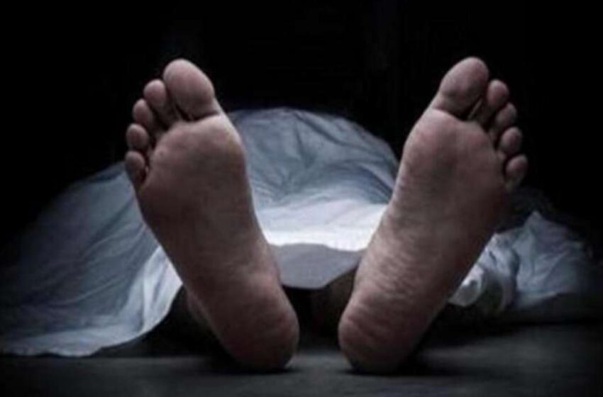 जाखन इलाके में स्थित रोज़वुड होटल के कमरे में मिली लाश।