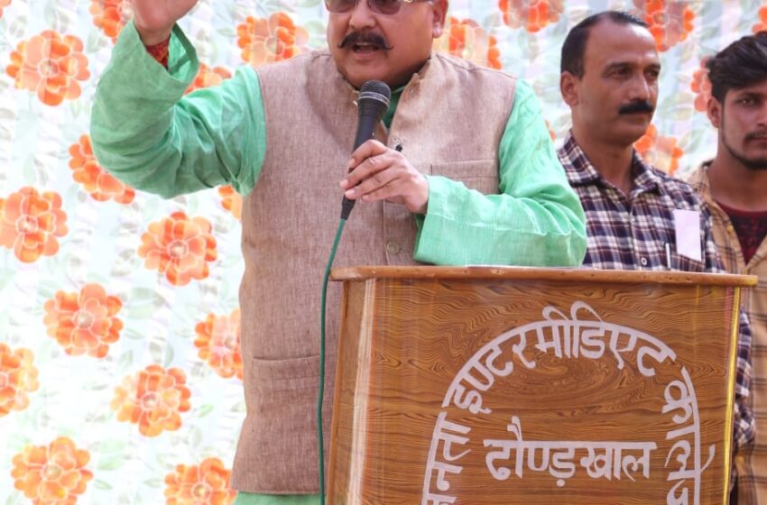 चौबट्टाखाल विधायक सतपाल महाराज ने 7 करोड़ 90 लाख 78 हजार से अधिक की विकास योजनाओं का शिलान्यास और लोकार्पण किया।