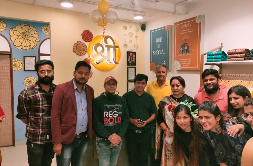 श्री एसएचआर लाइफस्टाइल प्राइवेट लिमिटेड ने शुक्रवार को बहल चौक में अपना तीसरा स्टोर लॉन्च किया।