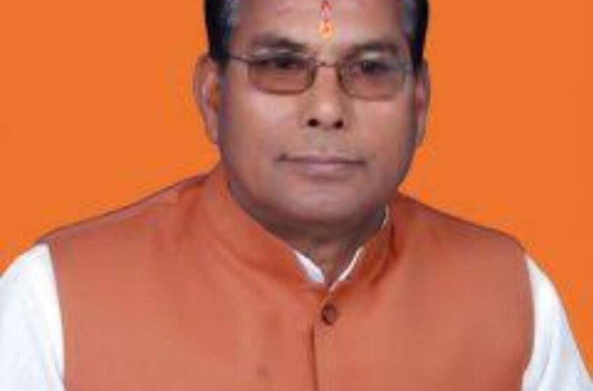  डिप्टी स्पीकर रघुनाथ सिंह चौहान ने पार्टी के सभी पदों से इस्तीफा दिया।