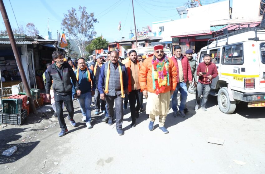  सतपाल महाराज ने कहा कि कांग्रेस के राज में जमकर भ्रष्टाचार, घपले ही घोटाले हुए हैं।