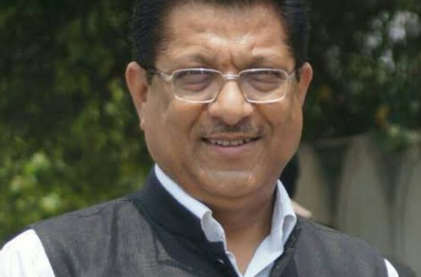  कैंट प्रत्याशी सूर्यकांत धस्माना ने कहा उत्तराखंड का विकास कांग्रेस ही करेगी। 