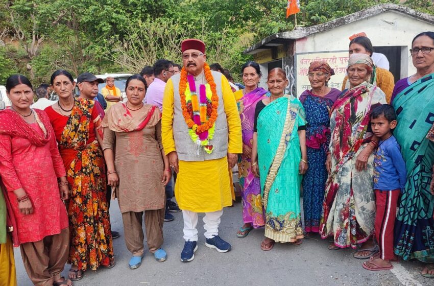  सतपाल महाराज ने जंगलों में आग पर काबू पाने के लिए ग्रामीणों से सरकार  का सहयोग करने का आग्रह किया।