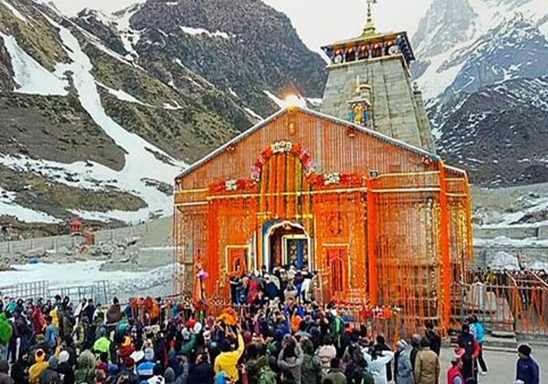  आज प्रात: 6.25 मिनट पर विधि-विधान से श्री केदारनाथ धाम के कपाट खुले।