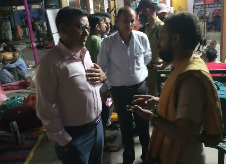  नोडल अधिकारी चारधाम यात्रा ऋषिकेश पर्यटन विभाग खुशाल सिंह नेगी ने चारधाम यात्रा व्यवस्थाओं को लेकर होटल, रेस्टोरेंट, गेस्ट हाउस, लॉज का निरीक्षण किया।