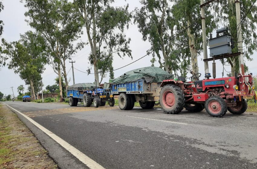  विकासनगर तहसीलदार सोहन सिंह रागंण के नेतृत्व में अवैध खनन को लेकर अभियान चलाया।
