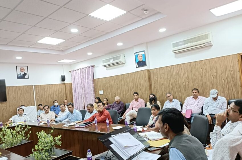  उत्तराखंड अनुसूचित जाति आयोग के अध्यक्ष श्री मुकेश कुमार ने अनुसूचित जाति हेतु संचालित समस्त विकास कार्यों की समीक्षा की।