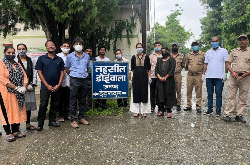  जिलाधिकारी श्रीमती सोनिका के नेतृत्व जनपद के समस्त सार्वजनिक स्थानों कार्यालय, तहसील कार्यालय आदि स्थानों पर सफाई अभियान चलाया।