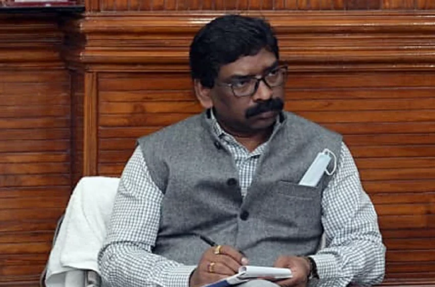  निर्वाचन आयोग ने हेमंत सोरेन को ठहराया अयोग्य, EC के मंतव्य पर राज्यपाल करेंगे फैसला