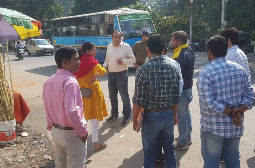  जिलाधिकारी श्रीमती सोनिका ने स्मार्ट सिटी निर्माणधीन दून लाईब्रेरी एवं परेड ग्राउण्ड का निरीक्षण किया। 