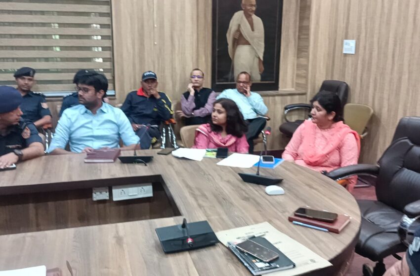  मुख्य विकास अधिकारी सुश्री झरना कमठान की उपस्थिति में औद्योगिक आपात स्थिति पर मॉक अभ्यास का आयोजन किया।