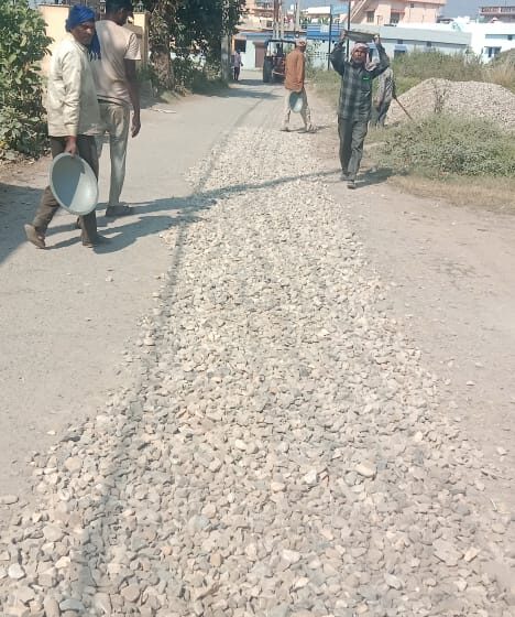  जिलाधिकारी श्रीमती सोनिका को सोशल मीडिया के माध्यम से प्राप्त शिकायत में तत्काल कार्यवाही कि।