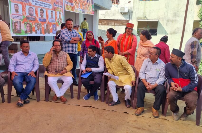  विधान सभा धर्मपुर के वार्ड संख्या 84 में समाज कल्याण विभाग द्वारा बहुउद्देशी शिविर लगाया।