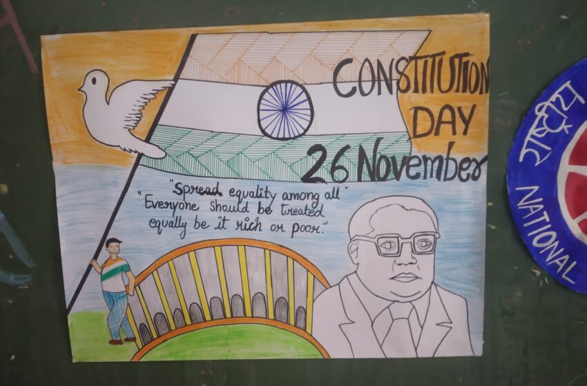  श्रीमती एम0 टोलिया ने बताया कि युवा कार्यक्रम एवं खेल मंत्रालय, भारत सरकार के तत्वावधान में डी0 बी0 एस0 कालेज में आयोजित आज  संविधान दिवस कार्यक्रम का आयोजन किया।