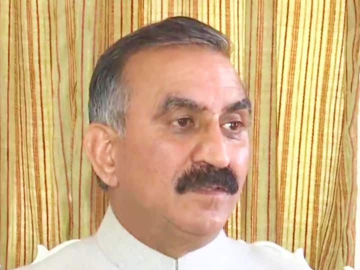  हिमाचल प्रदेश में कांग्रेस के चुनाव समिति के प्रमुख सुखविंदर सिंह सुक्खू हिमाचल में पार्टी की जीत के बाद मुख्यमंत्री पद के लिए तमाम तैरते नामों के बीच मजबूती के साथ उभरे।