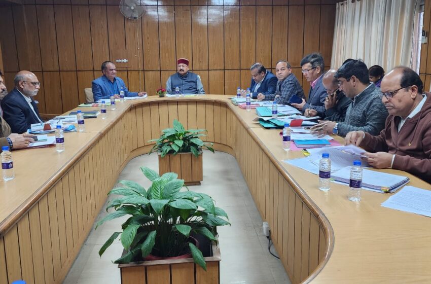  केबिनेट मंत्री  सतपाल महाराज ने लोक निर्माण विभाग की  विधानसभावार द्वितीय चरण स्टेज 2 सड़कों की वर्ष 2022 से अब तक की कार्य प्रगति के संबंध में बैठक कि।