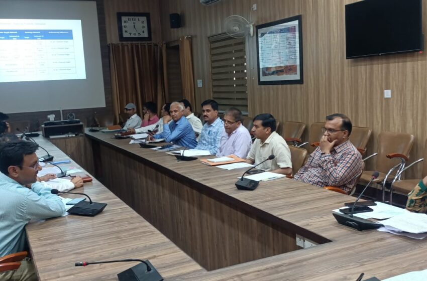  मुख्य विकास अधिकारी सुश्री झरना कमठान ने जिला स्ततरीय अनुश्रवण एवं परामर्शीय समिति डीएलएमएसी की बैठक ली।