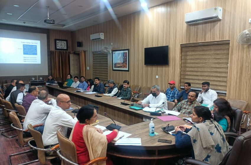  जिलाधिकारी श्रीमती सोनिका ने  मिजल्स रूबेला वैक्सीनेशन के सम्बन्ध में बैठक की। 