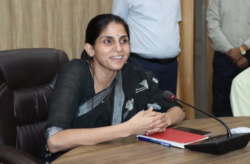  जिलाधिकारी श्रीमती सोनिका ने नामित किये गए जोनल एवं सैक्टर अधिकारियों को वर्चुअल माध्यम से आवश्यक दिशा-निर्देश दिए।