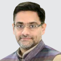  घोड़े को सिगरेट पिलाने वाले को पशुपालन मंत्री सौरभ बहुगुणा ने कड़ी कार्यवाही के निर्देश जारी किए।