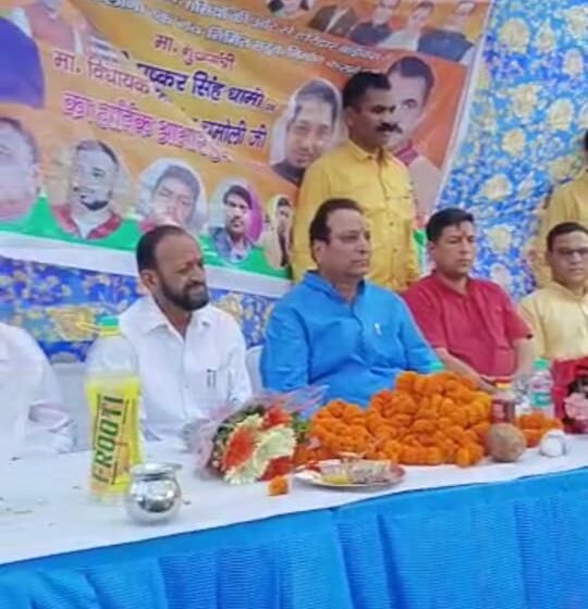  विधायक धर्मपुर विधानसभा  विनोद चमोली ने सचिवालय समिति का सम्पर्क मार्ग का शिलान्यास किया।