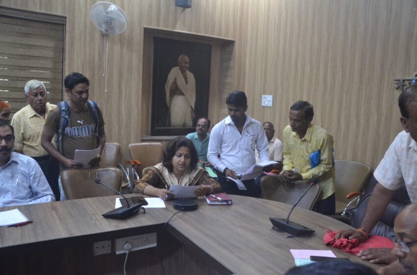  मुख्य विकास अधिकारी सुश्री झरना कमठान ने जनसुनवाई कार्यक्रम का आयोजन किया।