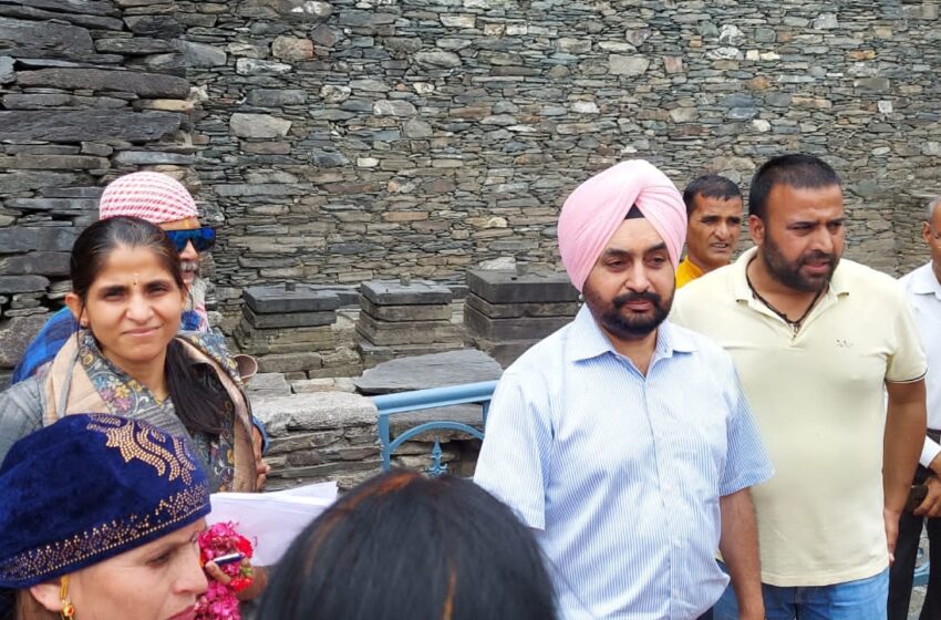  मुख्य सचिव एस.एस. संधू ने आज लाखामण्डल धार्मिक पर्यटन स्थल का निरीक्षण किया।