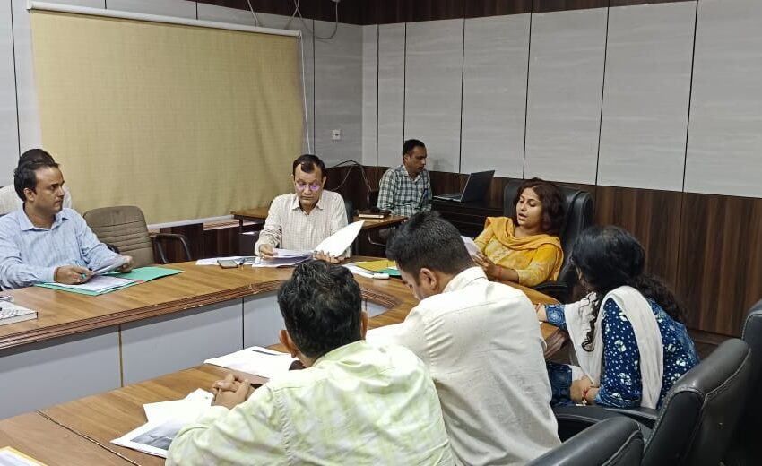  मुख्य विकास अधिकारी सुश्री झरना कमठान की अध्यक्षता में मुख्यमंत्री जल संरक्षण एवं सवर्द्धन अभियान के अन्तर्गत समीक्षा बैठक आयोजित की।