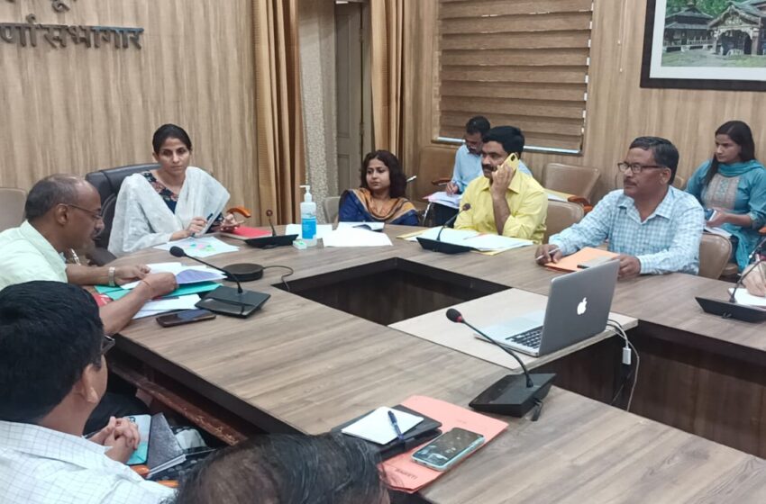  जिलाधिकारी श्रीमती सोनिका ने स्वतंत्रता दिवस की 76 वीं वर्षगांठ के अवसर पर जनपद में होने वाले राज्य स्तरीय कार्यक्रम की व्यवस्थाओं एवं तैयारियों के सम्बन्ध में बैठक आयोजित की।