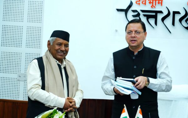  मुख्यमंत्री पुष्कर सिंह धामी ने नरेंद्र सिंह नेगी को जन्मदिन कि शुभकामनाएं दी।