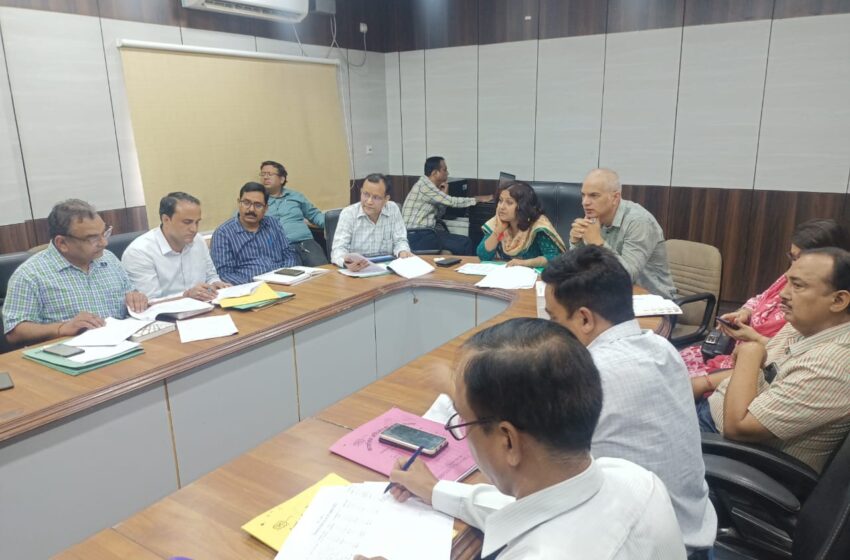  मुख्य विकास अधिकारी सुश्री झरना कमठान ने जिला जल एवं स्वच्छता मिशन की बैठक ली। 