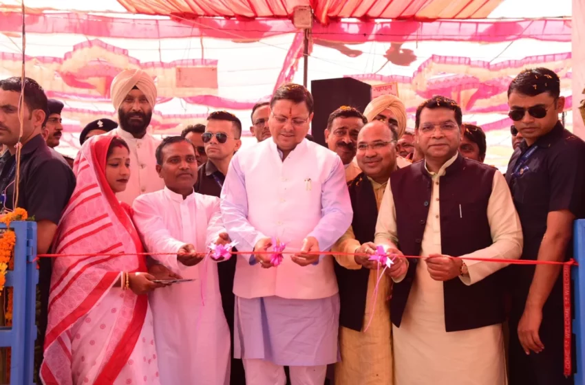  मुख्यमंत्री पुष्कर सिंह धामी ने बंगाली कॉलोनी, नानकमत्ता पहुंचकर श्री श्री मां दुर्गा मंदिर का लोकार्पण किया।