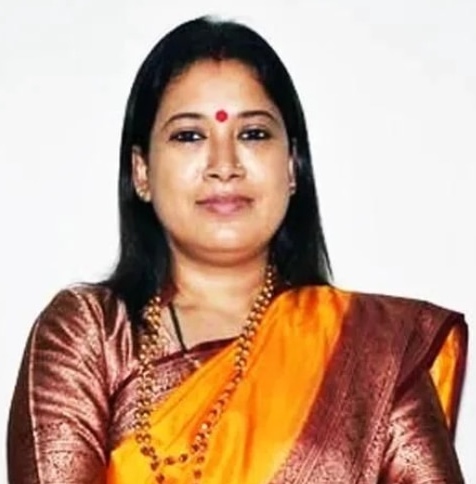  मंत्री रेखा आर्य ने बताया कि मुख्यमंत्री पुष्कर सिंह धामी 22 अक्टूबर को चयनित आंगनवाड़ी कार्यकर्ताओं को नियुक्ति पत्र सौंपेंगे।