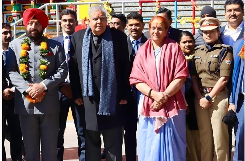  उपराष्ट्रपति जगदीप धनखड़ ने किए बाबा बद्रीविशाल के दर्शन पूजन।