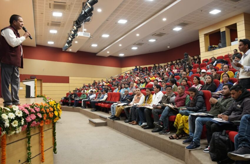  पंचायत विकास योजना एवं थीम आधारित नियोजन विषय पर गैर सरकारी संगठनों के प्रशिक्षकों का राज्य स्तरीय तीन दिवसीय प्रशिक्षण (ToT) कार्यक्रम का आयोजन शुरु हुआ।