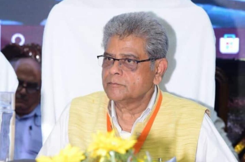  वन मंत्री डॉ0 अरूण कुमार सक्सेना ने  लखनऊ जू का औचक निरीक्षण किया ।