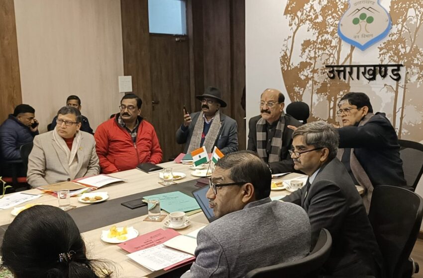  मा० मन्त्री श्री सुबोध उनियाल की अध्यक्षता में विभाग की फ्लैगशिप योजना एवं अन्य महत्वपूर्ण बिन्दुओं की समीक्षा बैठक की।