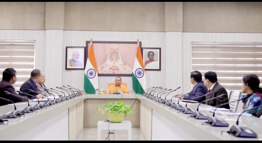  मुख्यमंत्री योगी आदित्यनाथ ने लखनऊ, आगरा और कानपुर मेट्रो रेल परियोजनाओं की समीक्षा की।