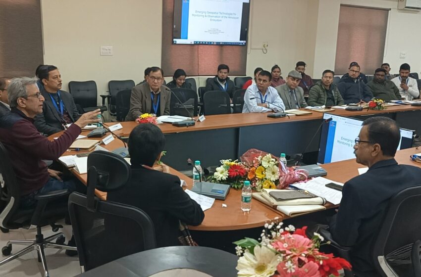  डॉ आर एस टोलिया उत्तराखण्ड प्रशासन अकादमी के महानिदेशक वी पी पाण्डे के दिशा-निर्देशों सतत विकास: हिमालयन नॉलेज नेटवर्क विषयक 02 दिवसीय कार्यशाला का शुभारम्भ किया।