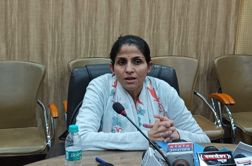  जिलाधिकारी/जिला निर्वाचन अधिकारी श्रीमती सोनिका ने अवगत कराया कि लोकसभा सामान्य निर्वाचन-2024 की तिथियों की घोषणा उपरान्त समस्त निर्वाचन क्षेत्र में आदर्श आचार संहिता प्रभावी हो गई है।