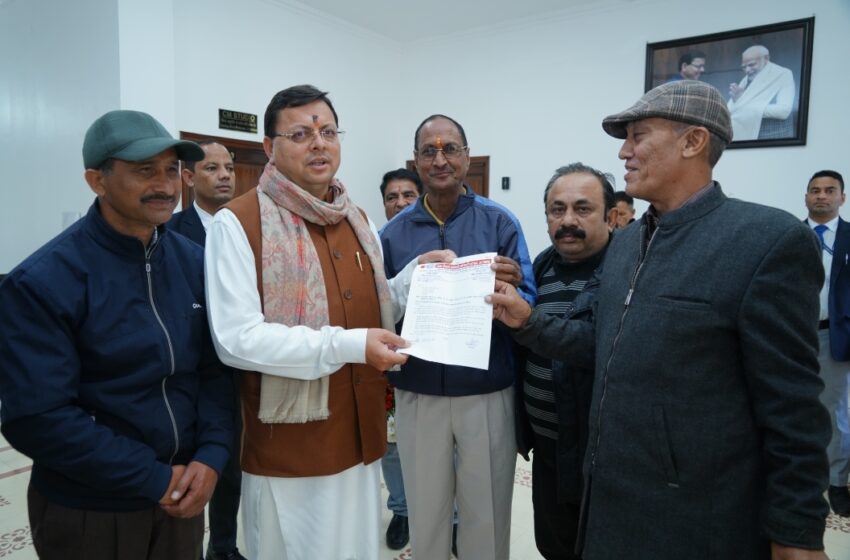  मुख्यमंत्री श्री पुष्कर सिंह धामी ने सार्वजनिक निगमौ,निकायौ/उपक्रमौ के कार्मिकौ को जुलाई 2023 से 4% महंगाई भत्ते को हरी झंडी दी।