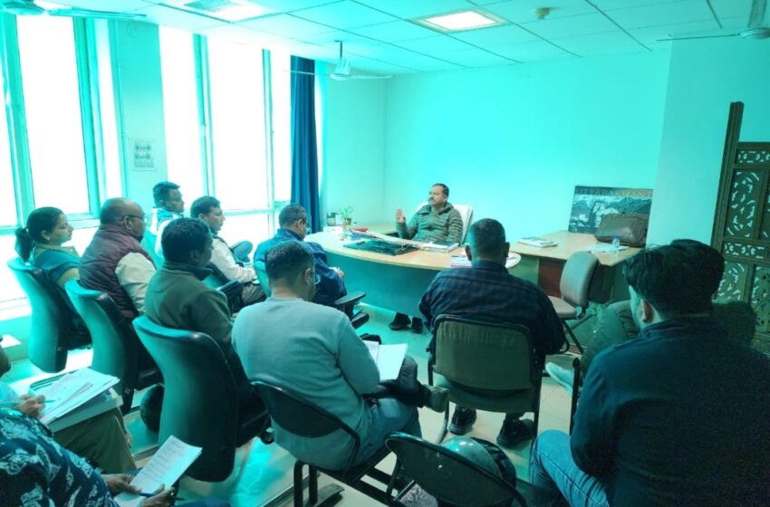  गोपाल राम बिनवाल ARO ने 20 राजपुर विधानसभा देहरादून ने लोकसभा सामान्य निर्वाचन 2024 के दृष्टिगत BLO सुपरवाइजर के साथ एक बैठक की।