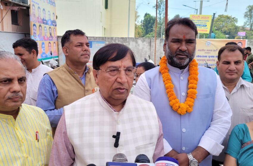  देहरादून सिटी बस संगठन ने अपना समर्थन देकर महानगर अध्यक्ष सिद्धार्थ उमेश अग्रवाल जी के नेतृत्व में प्रस्थान किया।