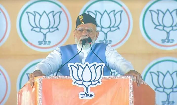  पीएम मोदी ने कहा कि आज उत्तराखंड हर प्रकार की आधुनिक कनेक्टिविटी से जुड़ रहा है।